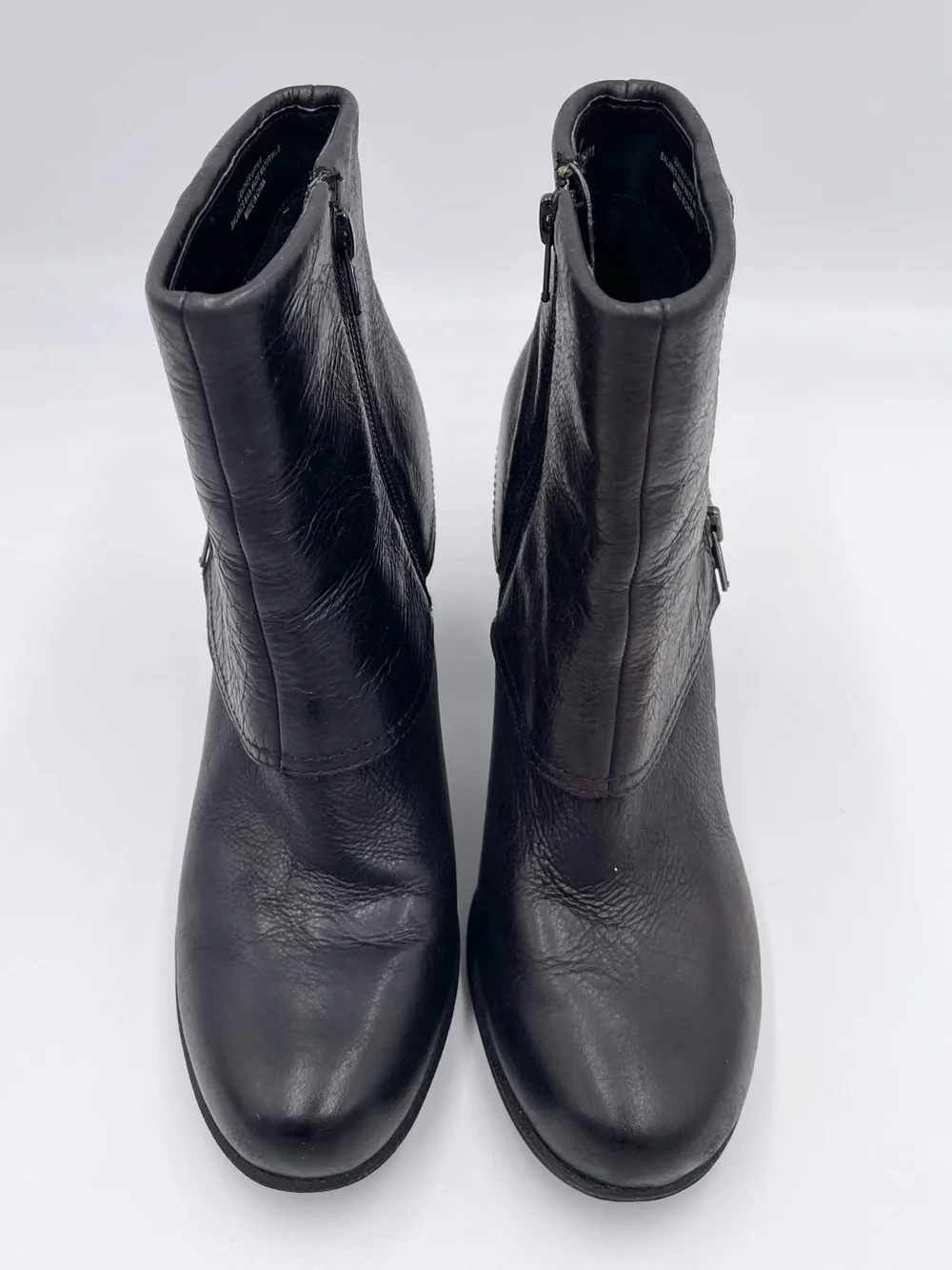B.O.C. Born Concept Ankle Boots Size 9 Black Leather Foldover Cuff Side Zipper